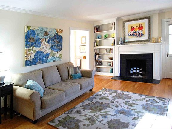 2nd image of 2904 Dellwood Cir