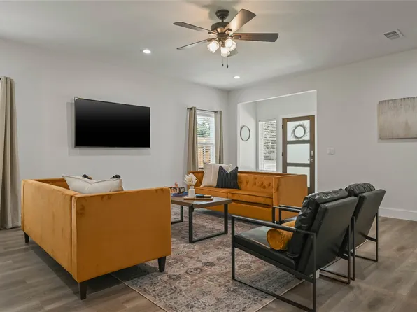 532 W Florence St, Denison, TX 75020