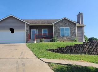 952 SW Woodbridge Pl, Topeka, KS 66606