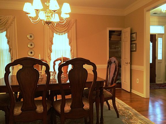 Dining Room - China Closet