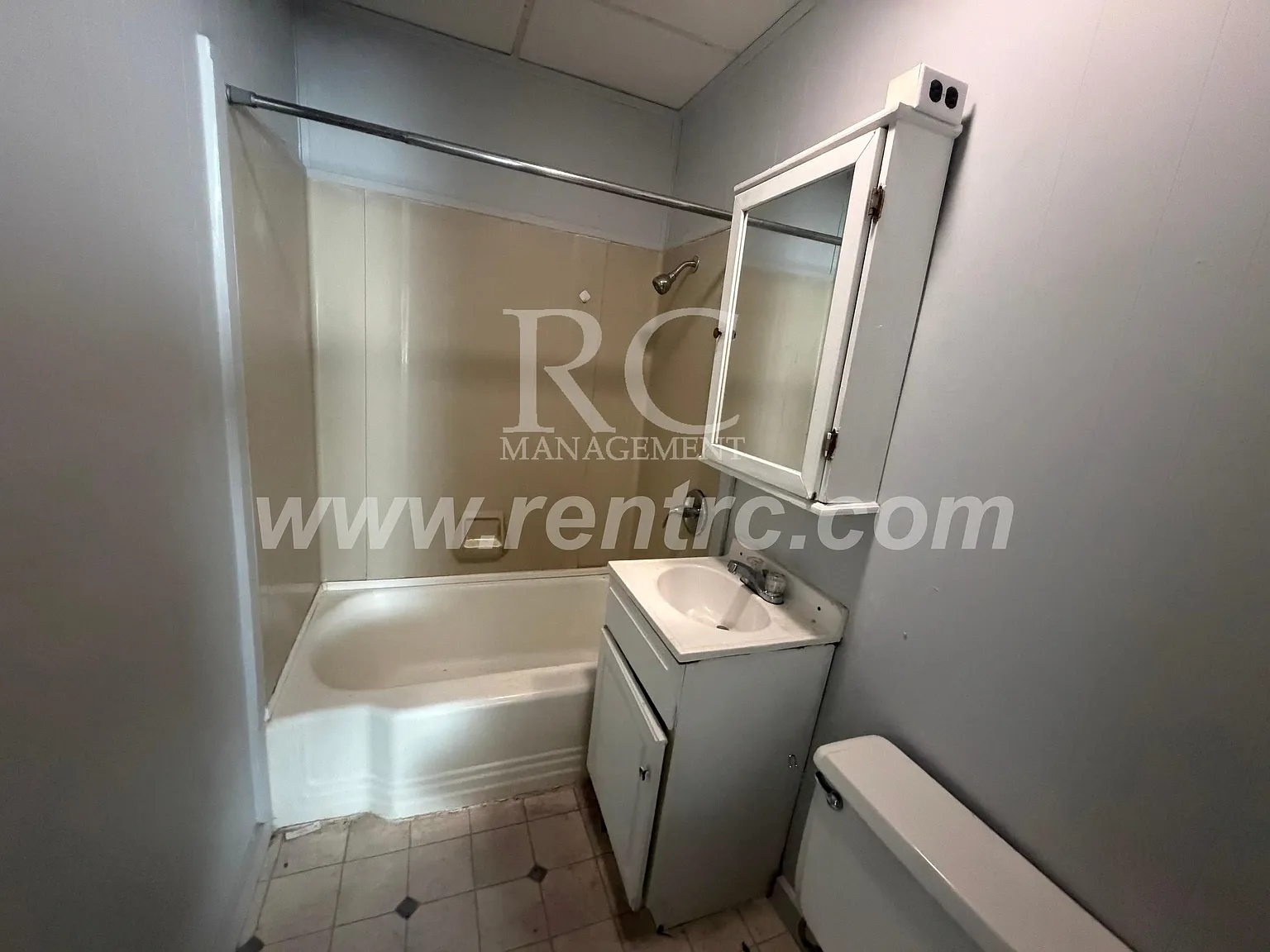 2 bed, 850 sqft, $525 — Photo 4