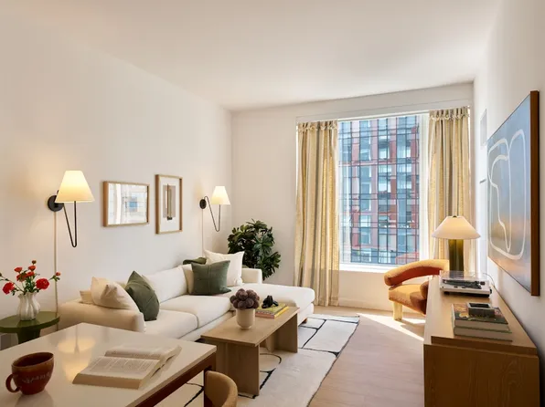 550 10th Avenue image 1 of 26