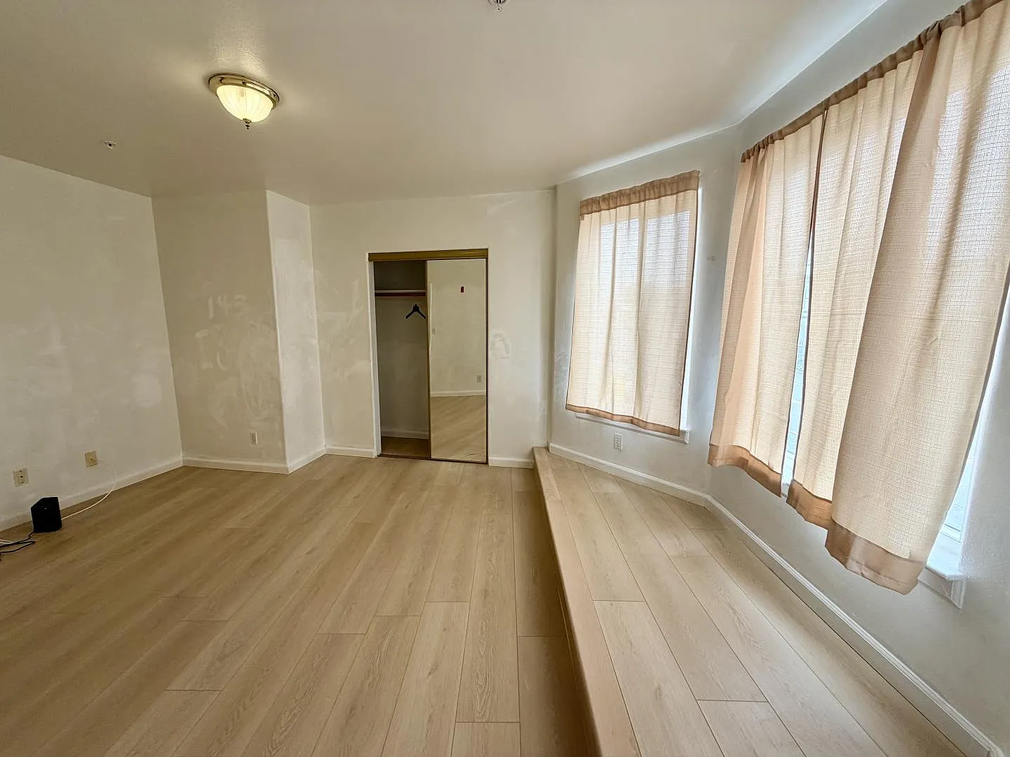 5301 Mission St APT 1 - Photo 6