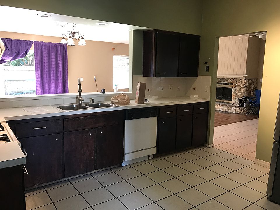 1st image of 245 Quail Cir