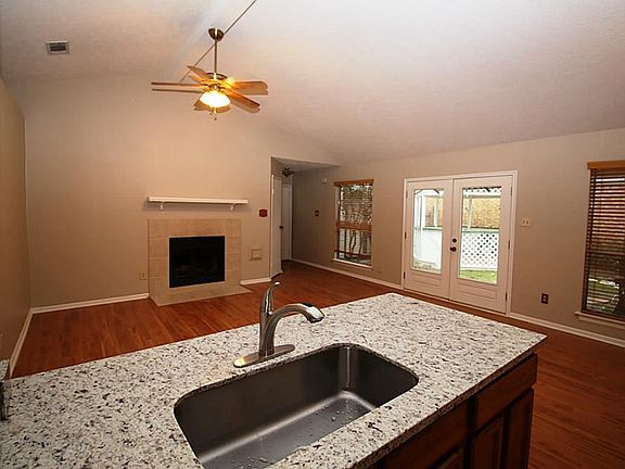 3rd image of 16715 Dale Oak Way