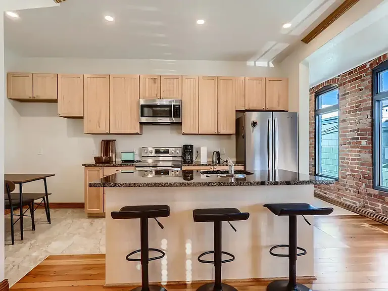 973 Galapago St — Photo 6