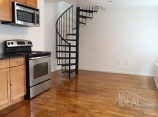 73 Pineapple Brooklyn, Brooklyn, NY 11251