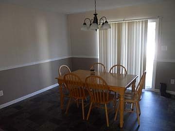 4th image of 106 Lou St