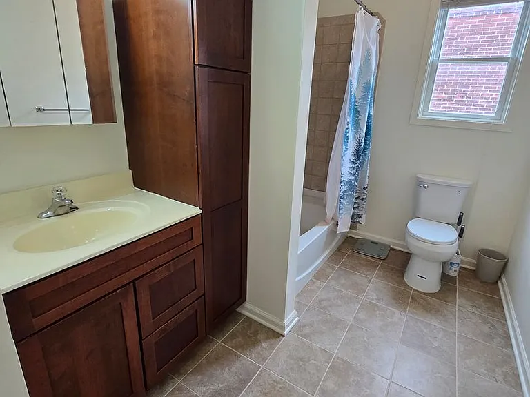 1932 W Girard Ave #3 — Photo 9