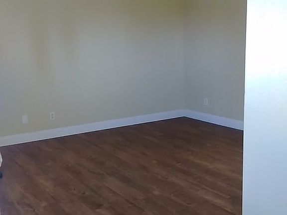 4th image of 711-835 E Noble Ave #73504