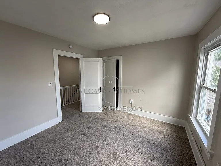 301 Roslyn Ave NW #303 — Photo 14
