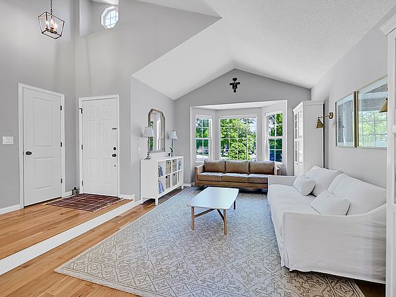 5th image of 14602 E Bellewood Pl