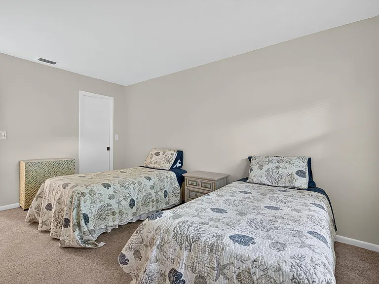 1127 E Seminole Ave #8A — Photo 19