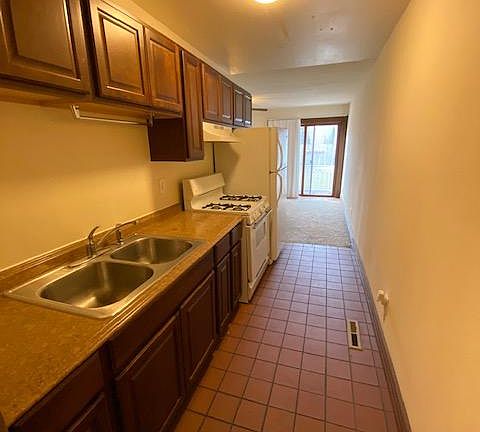 2nd image of 2137 S Woodward St APT A