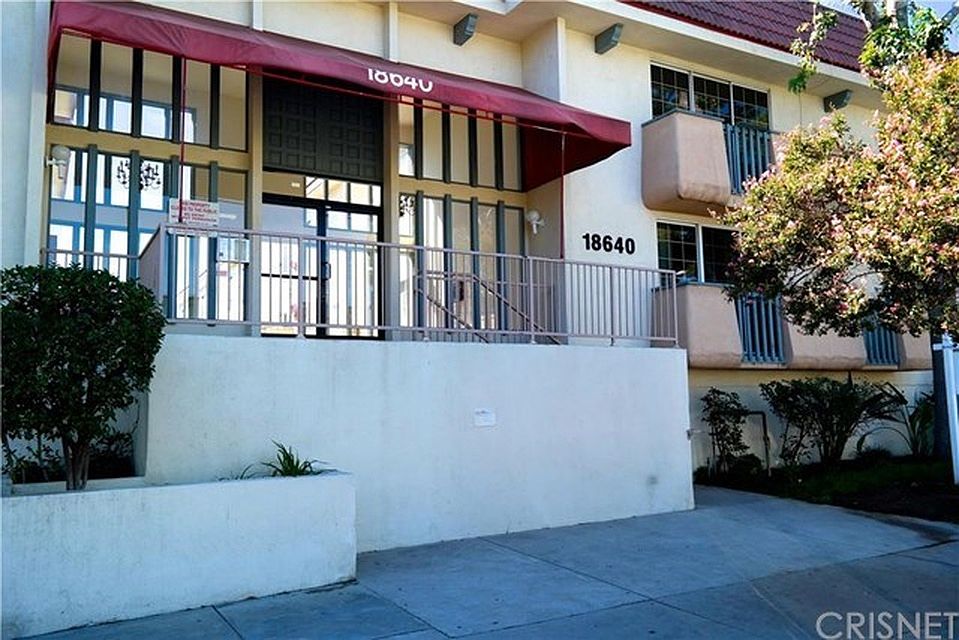 1st image of 18640 Collins St APT 207