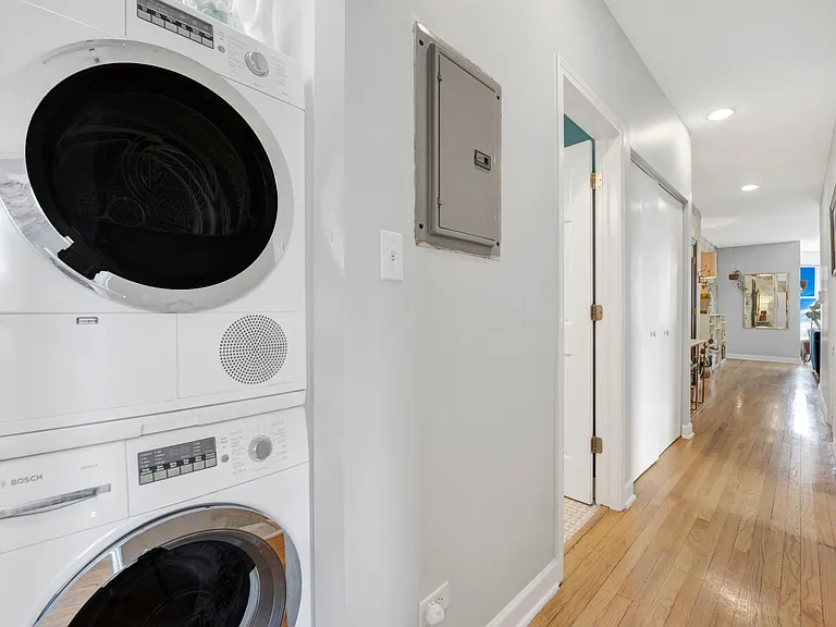 4200 N Sawyer Ave #2 — Photo 12