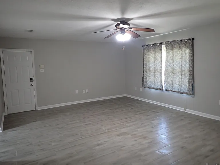 17345 Ashton Ave — Photo 2
