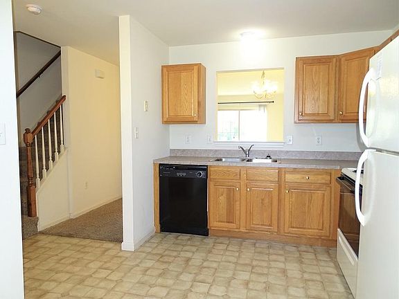 4th image of 6 Tia Cir