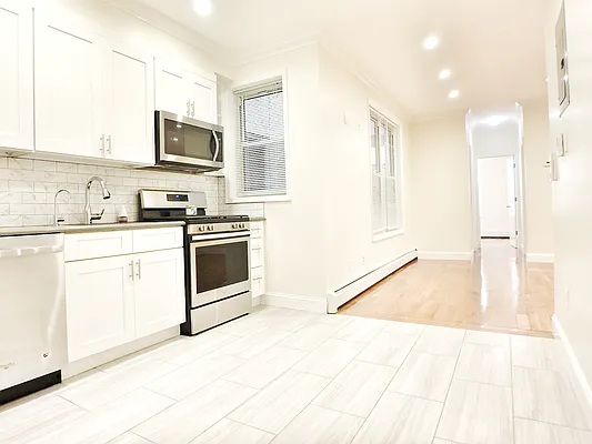 Rented by MAC Realty NY | media 2