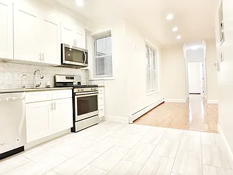 Rented by MAC Realty NY