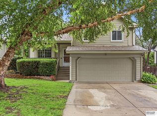 12622 Lillian St, Omaha, NE 68138
