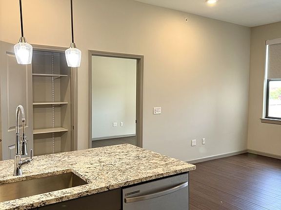 3rd image of 4440 Manchester Ave #507