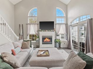 12 Timothy Ct, Morristown, NJ 07960