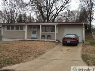 10239 Green Valley Dr, Saint Louis, MO