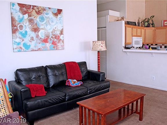 4th image of 2110 N Los Feliz St #2016