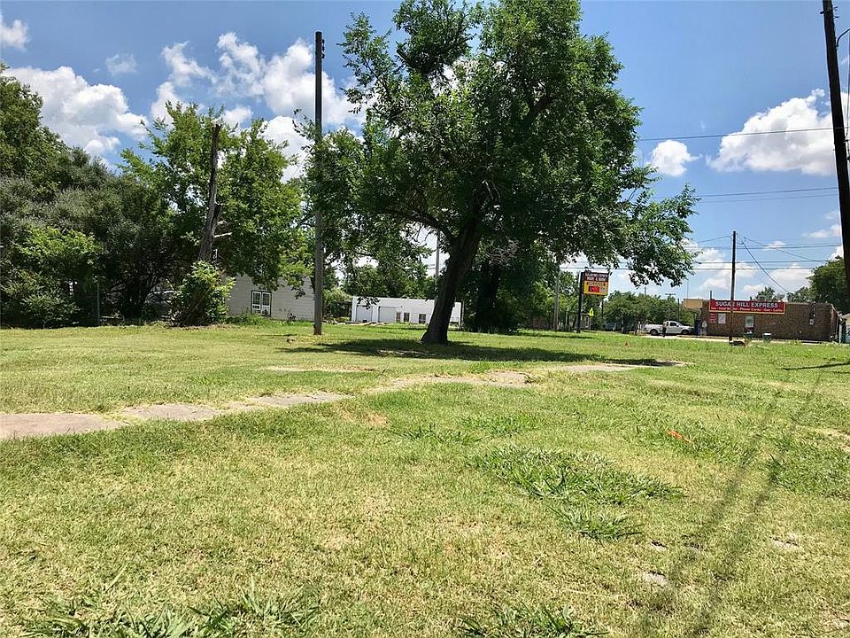 1st image of 2415 Wellington St Lot 8B