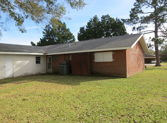 2nd image of 706 S Shireview Cir