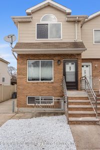 27 Simmons Ln, Staten Island, NY, 10314