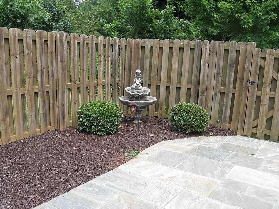 2nd image of 11 Sweetgrass Trl