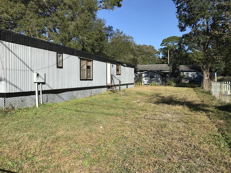 1st image of 8411 Cocoa Ave
