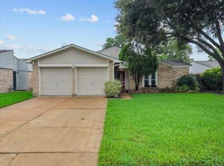 10023 Kirkwren Dr, Houston, TX 77089