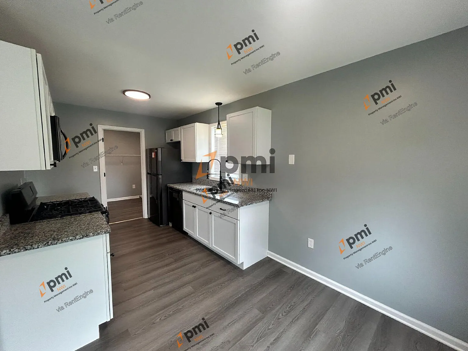 2 bed, 1.0 bath, 1025 sqft, $1,350 — Photo 3