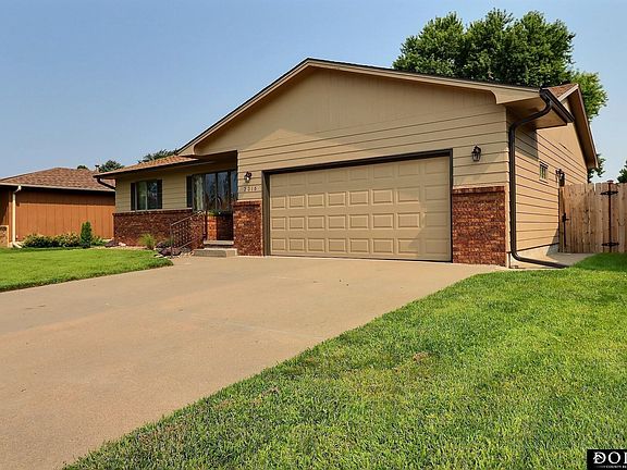 2nd image of 2316 Jean Dr