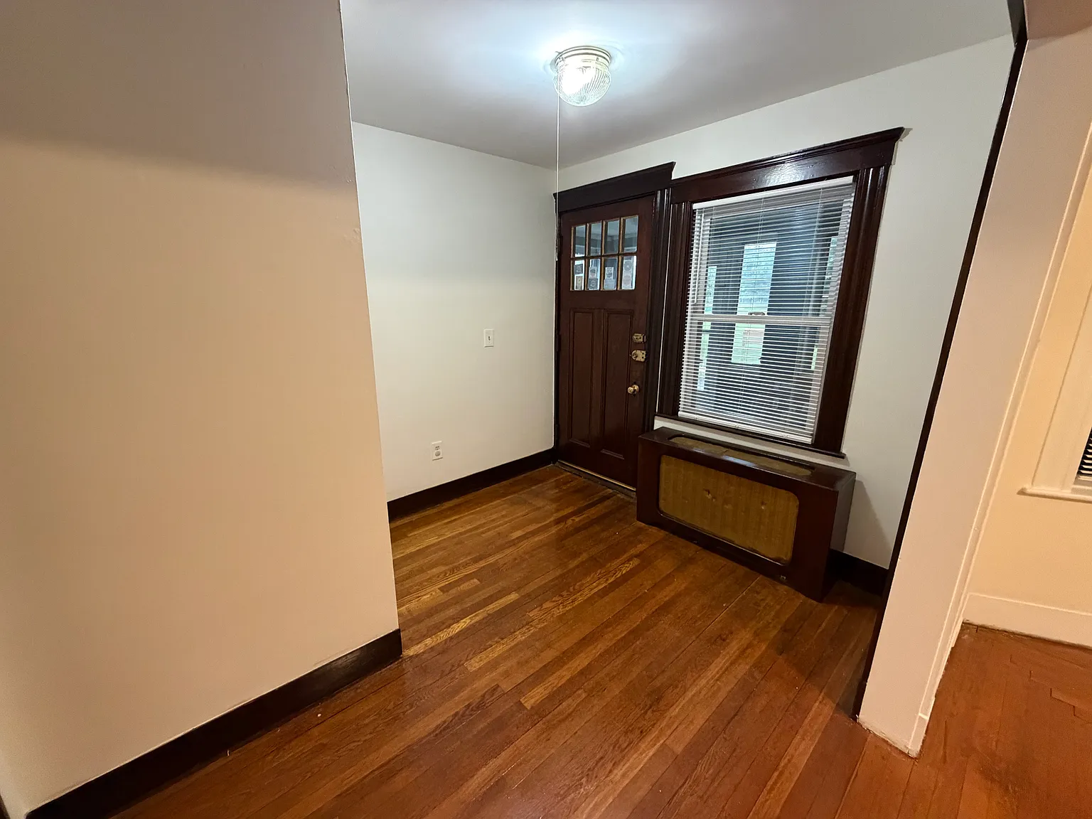 2 bed, 1300 sqft, $3,000 — Photo 3