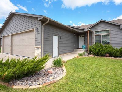1716 E Tracy Ln, Sioux Falls, SD, 57103