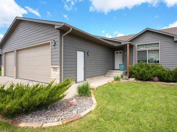 1716 E Tracy Ln, Sioux Falls, SD 57103