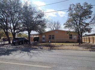 700 W 2nd St, Del Rio, TX 78840