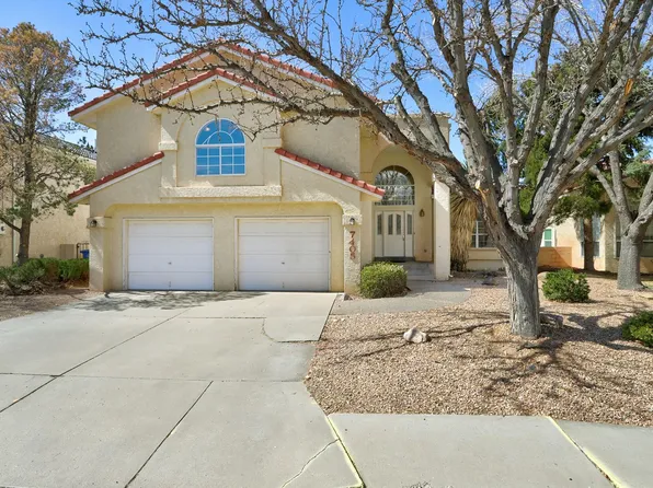 7405 Coachman St NE, Albuquerque, NM 87109