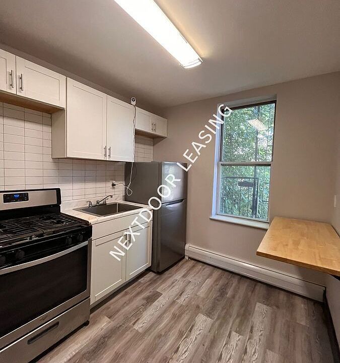 1st image of 89-91 E 25th St #3M