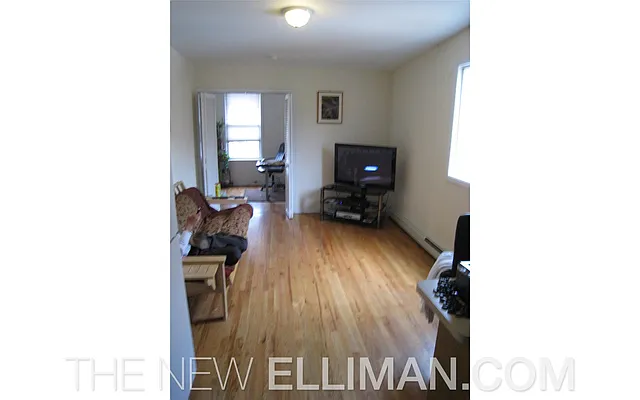 Rented by Douglas Elliman | media 33