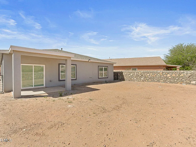 9853 La Morenita Cir — Photo 25