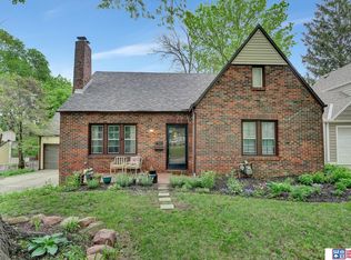 3264 S 17th St, Lincoln, NE 68502