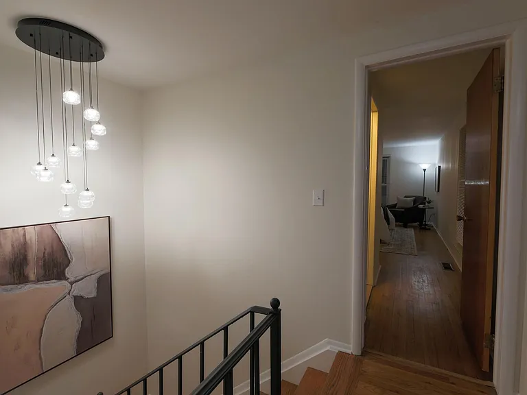 2146 Bryanston Crescent St — Photo 10