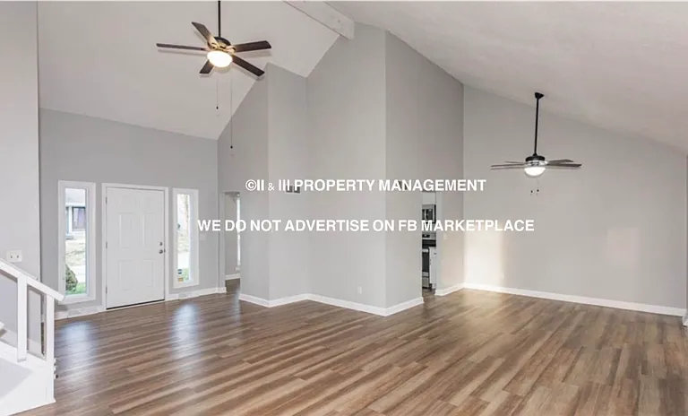 127 Nelson Cir — Photo 3