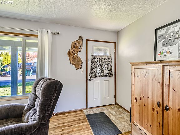 Entrance/Foyer>