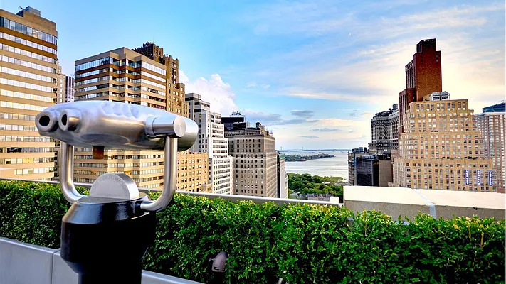Rented by Brown Harris Stevens | media 24